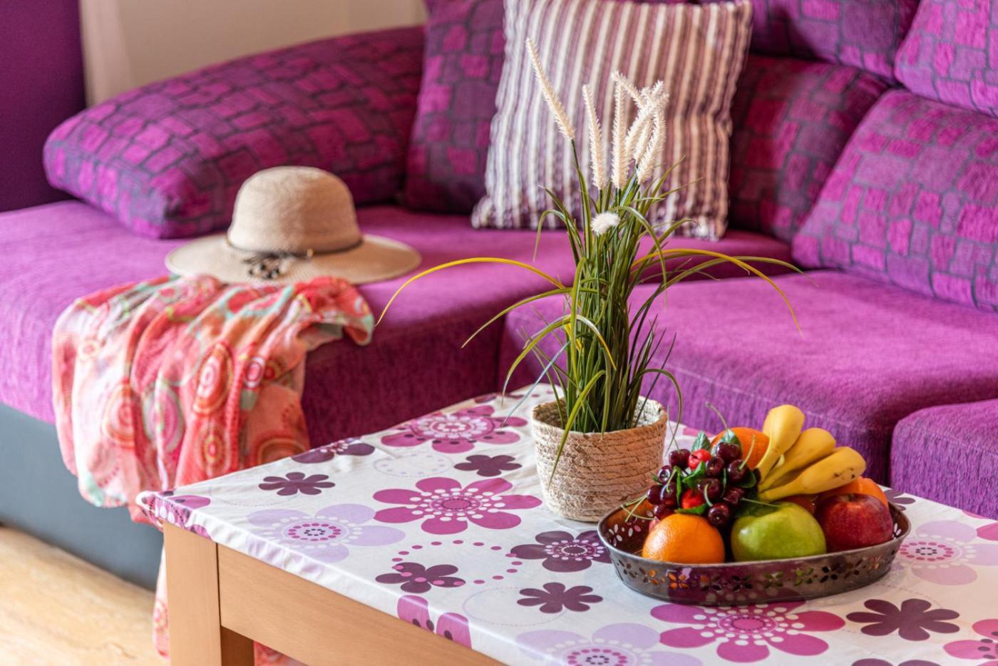 Apartament Pondarosa - Plusholidays กัลเป ภายนอก รูปภาพ